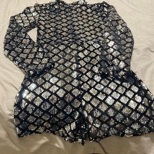 Stretchy Short Romper! Breathable sequin fabric Worn once! So cute!